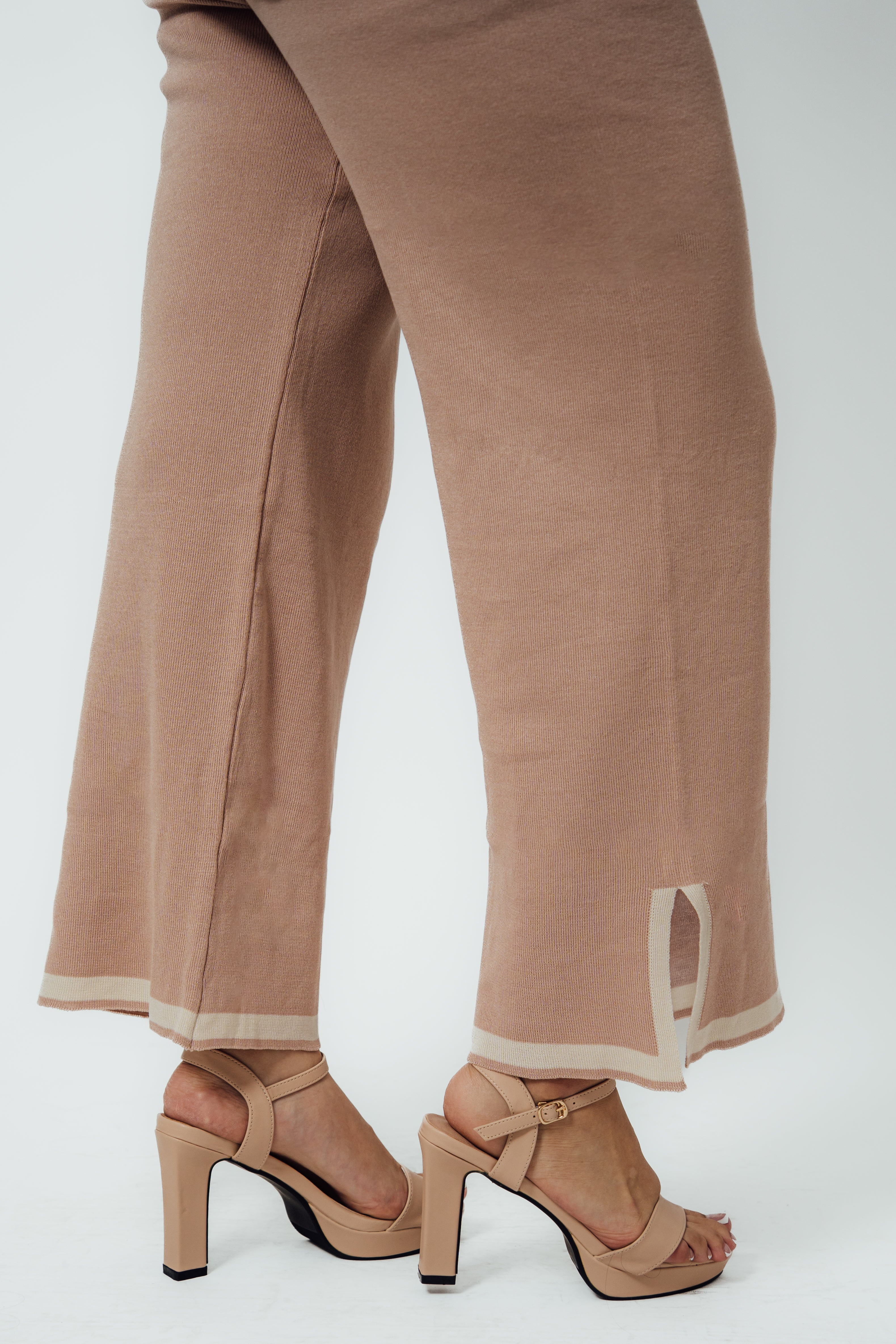 Conjunto knit minimalista de dos piezas