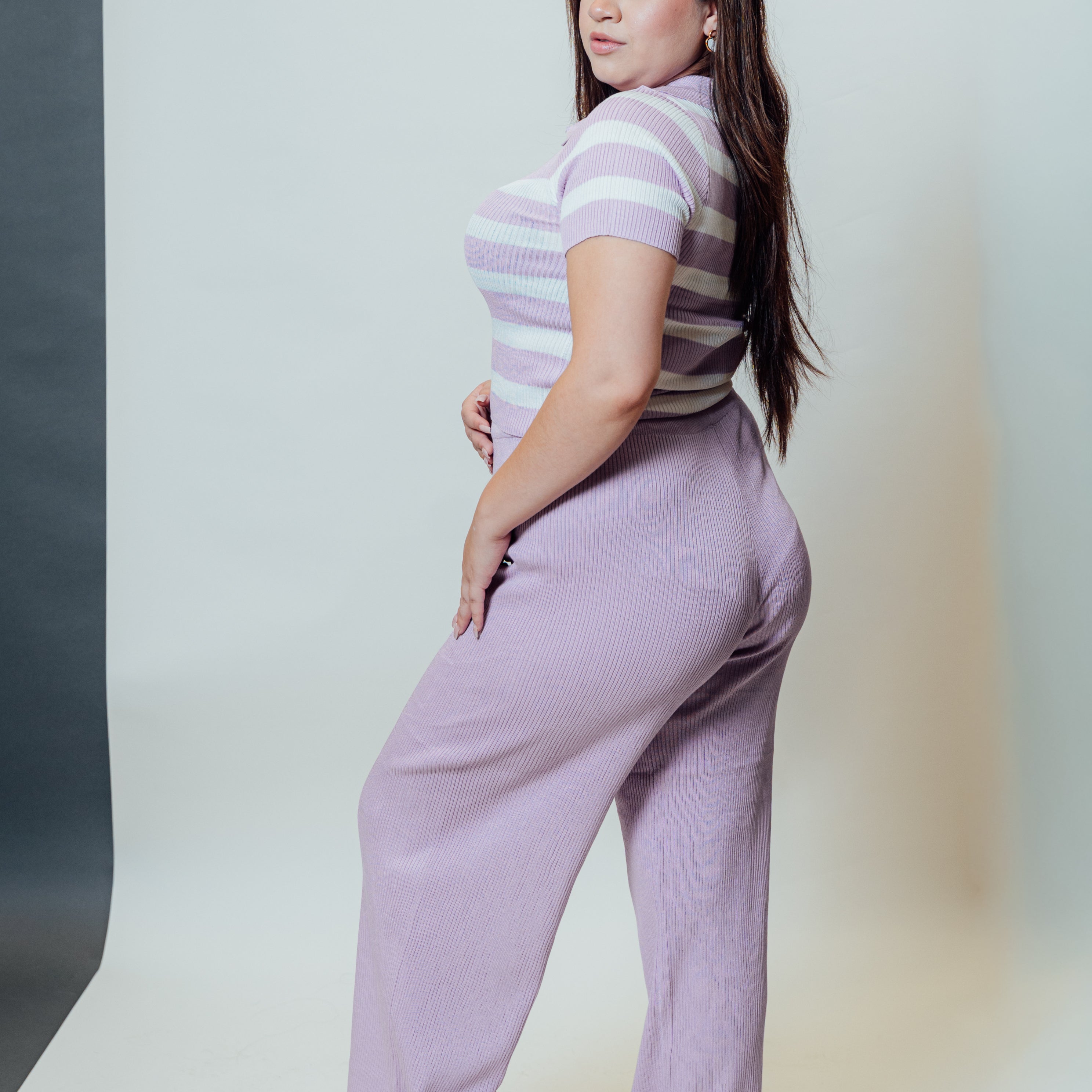 Conjunto de dos piezas estilo polo con pantalón palazzo