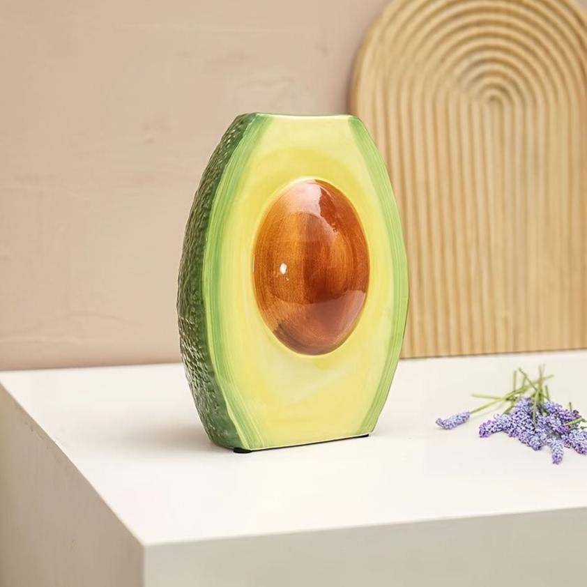 Florero en forma de aguacate