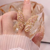 Anillo con diseño de mariposa