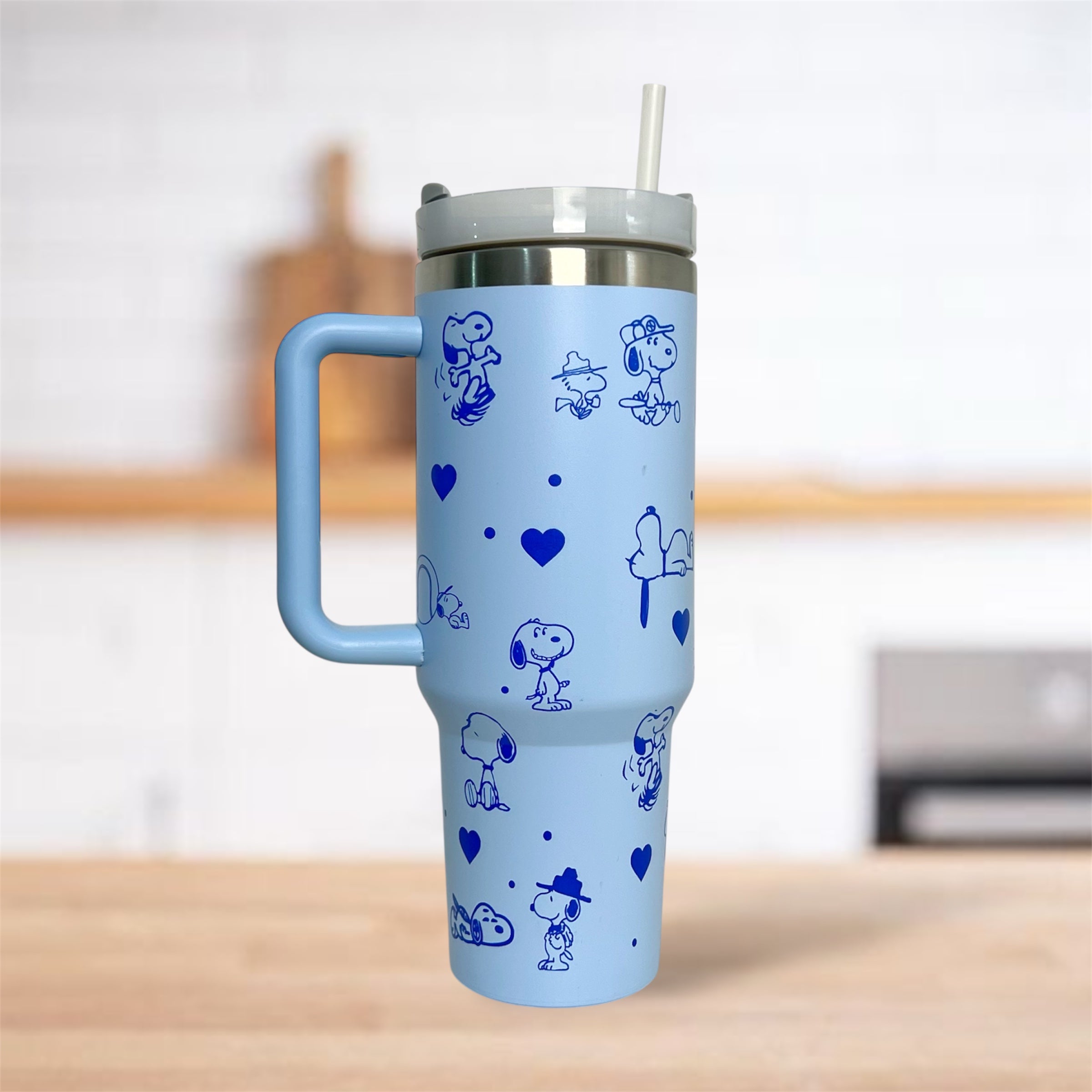 Termo  con diseño de Snoopy