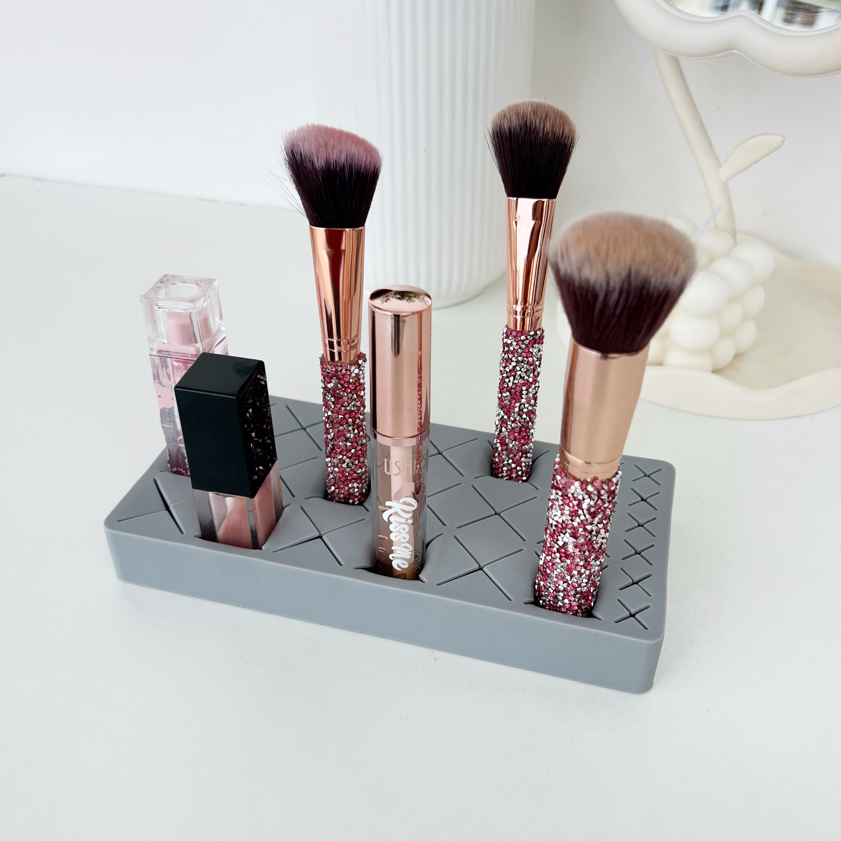 Docena de soportes para maquillaje - Dressygt