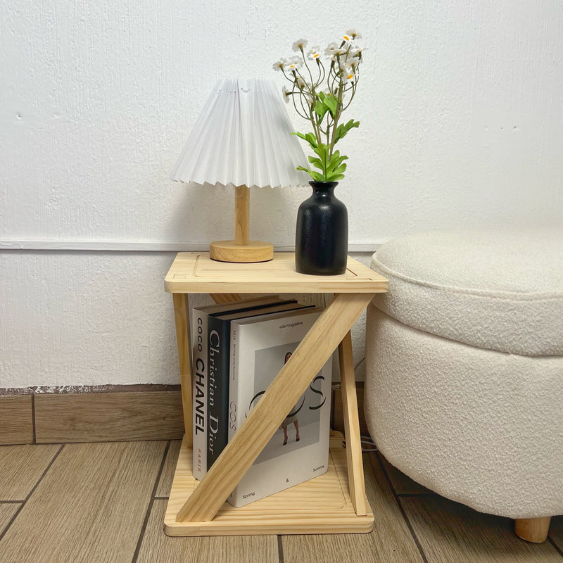 Mesa de noche de madera