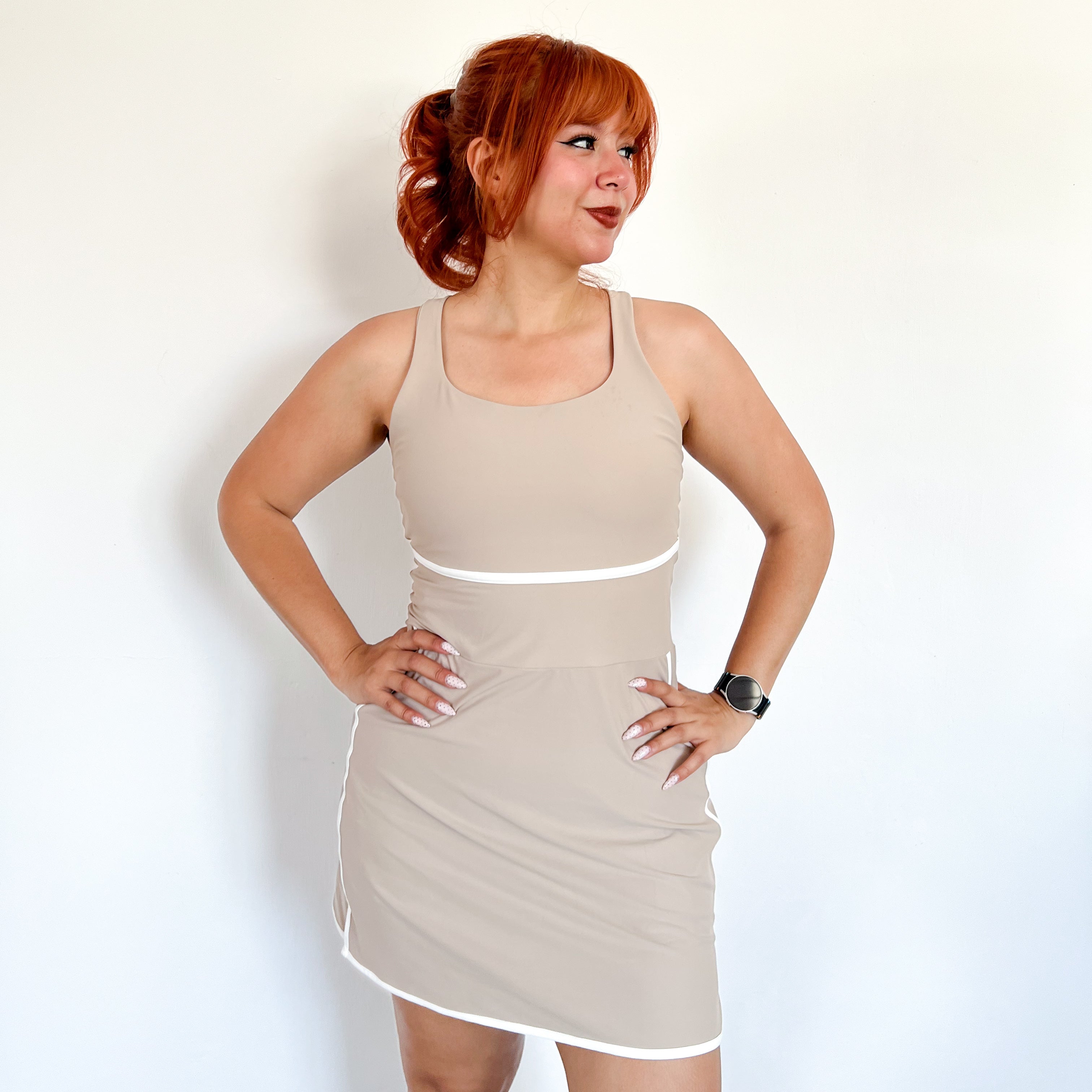 Vestido deportivo con short - Dressygt