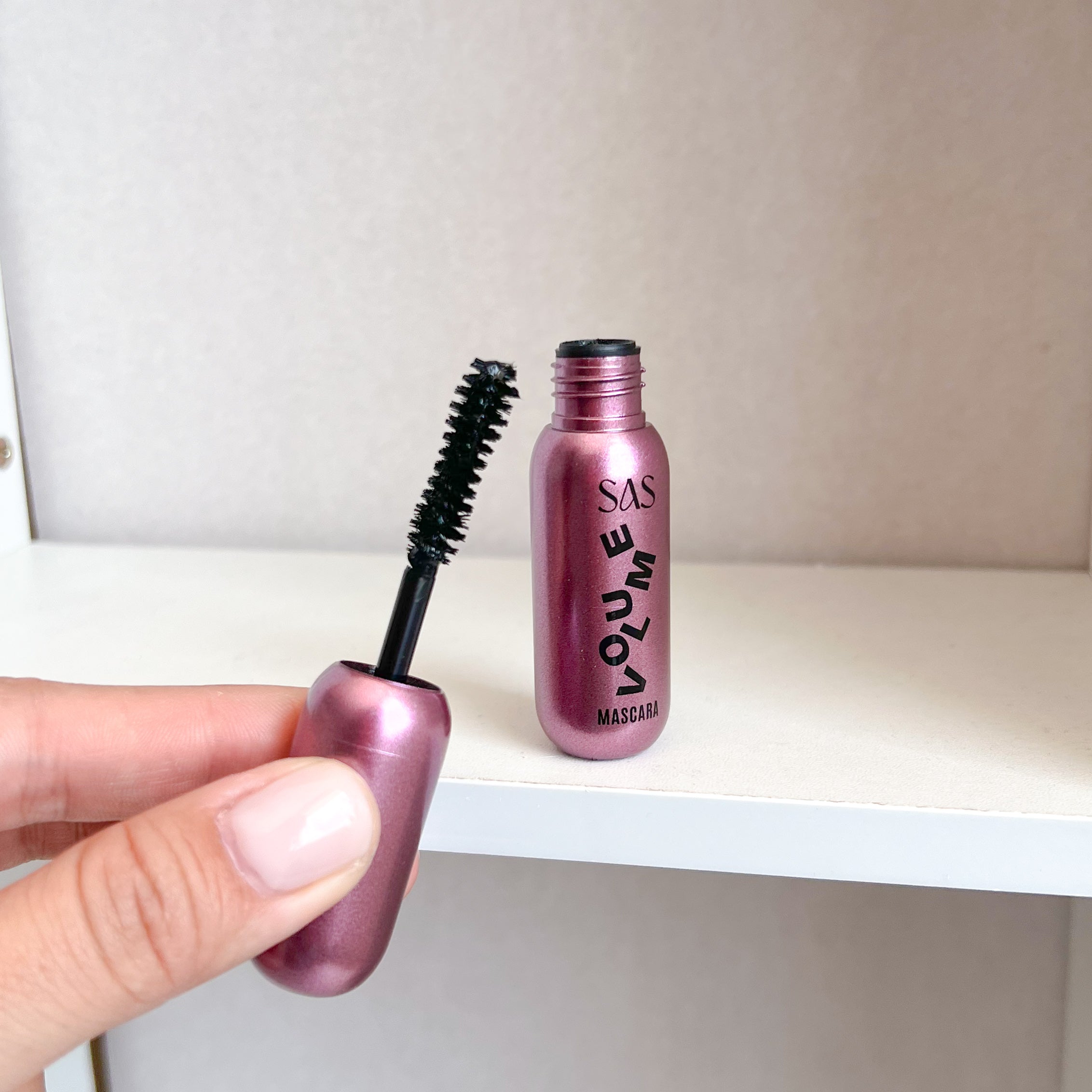 Máscara de pestañas volumen intenso SAS - Dressygt
