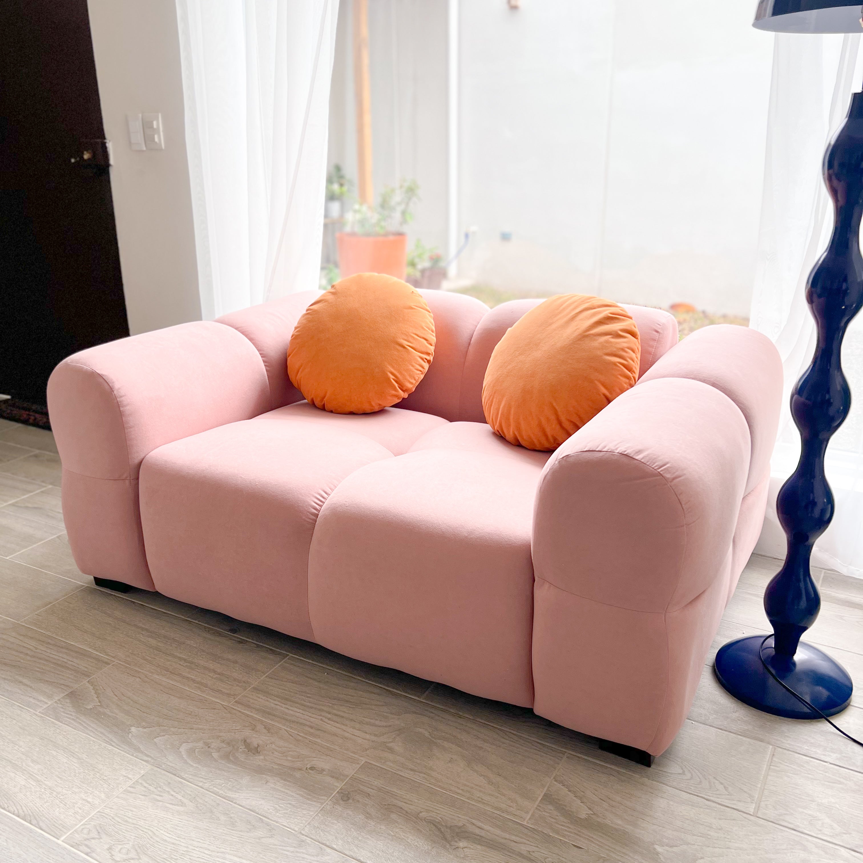 Sofá moderno acolchonado para sala - Dressygt