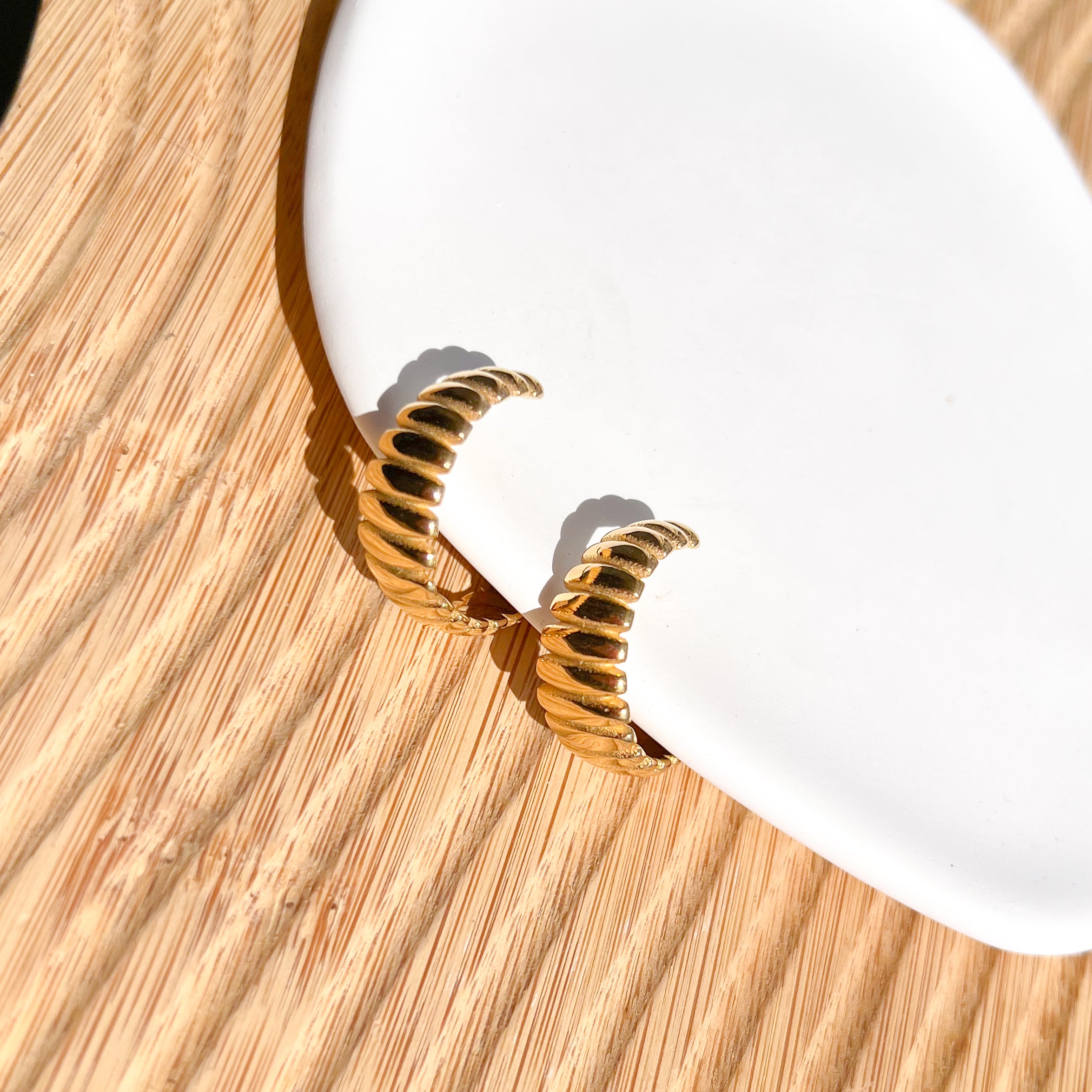 Aretes de argolla dorada estilo aleatorio 5 opciones - Dressygt