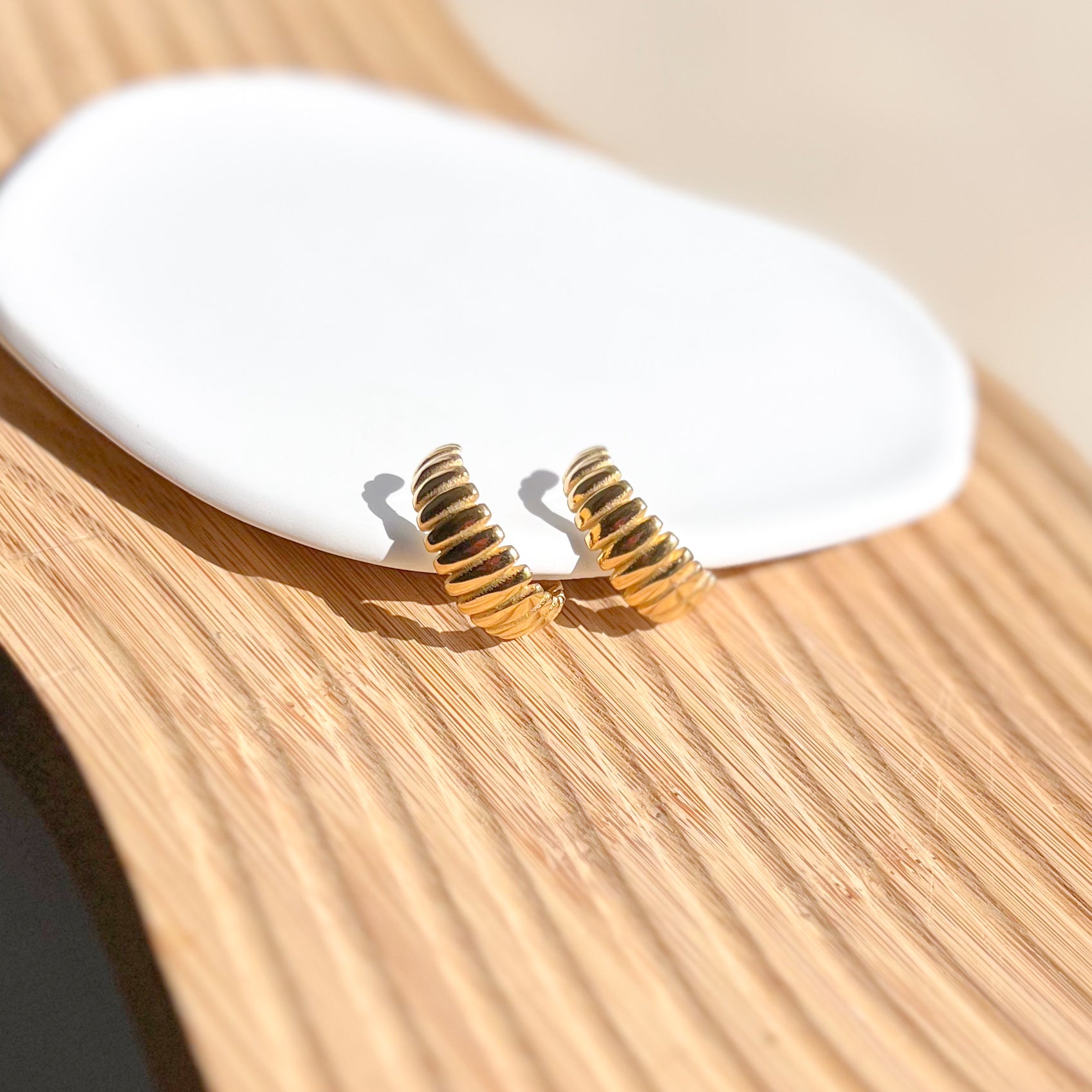 Aretes de argolla dorada estilo aleatorio 5 opciones - Dressygt