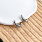 Aretes de argolla plateados estilo aleatorio 5 opciones - Dressygt