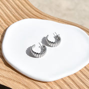Aretes de argolla plateados estilo aleatorio 5 opciones - Dressygt