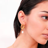 Aretes con diseño de perla colgante