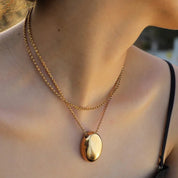 Collar con dije redondo
