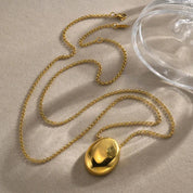 Collar con dije redondo