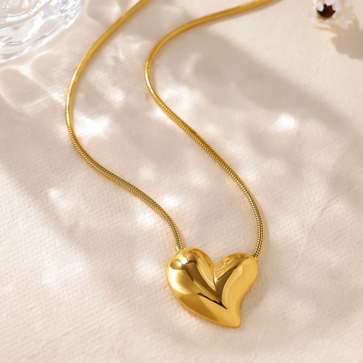 Collar con dije de corazón