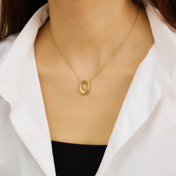 Collar con dije circular