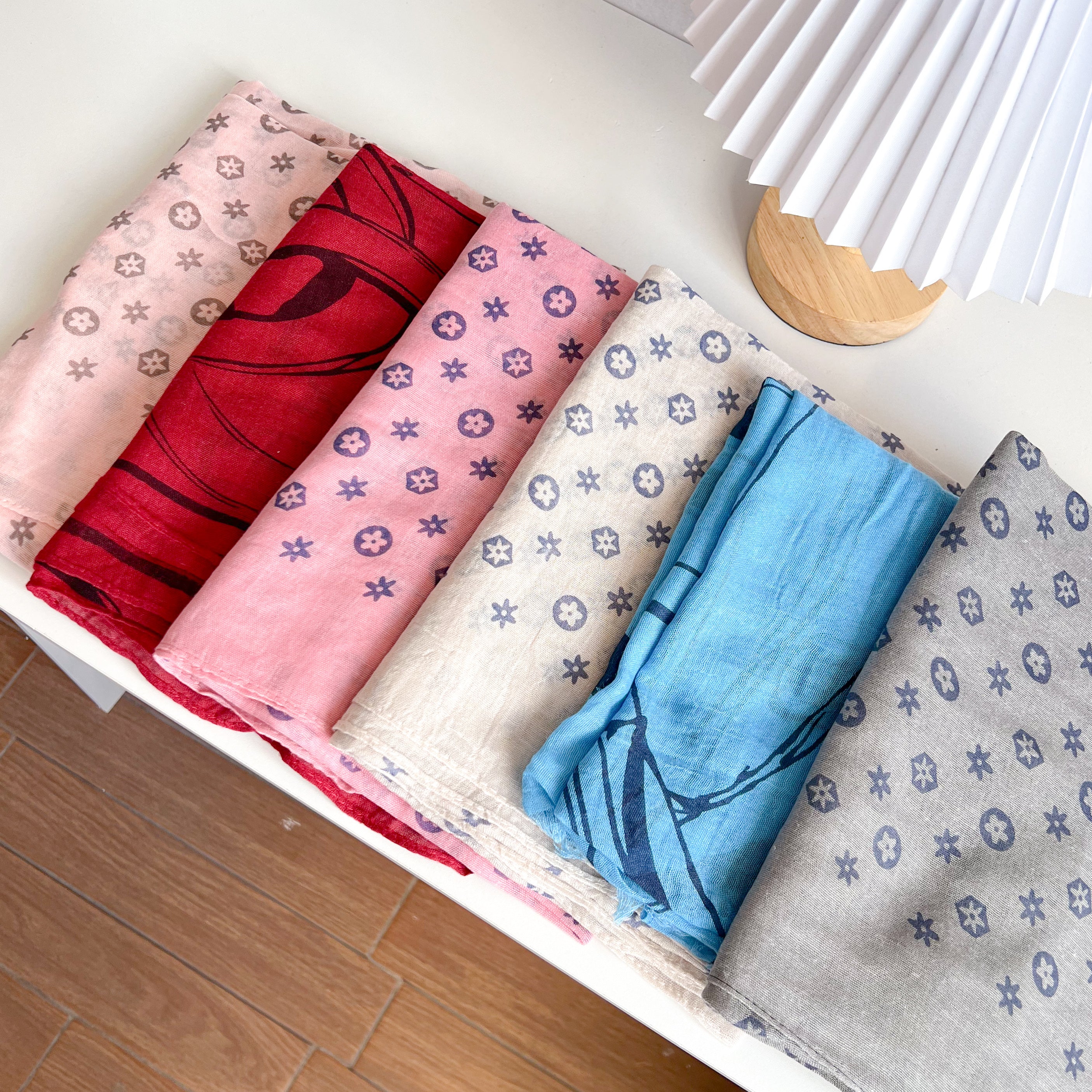 Paquete de 30 bufandas ligeras diseño surtido - Dressygt