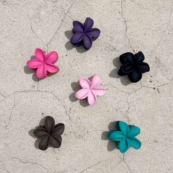 Docena de ganchos pequeños de flor
