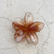 Gancho de flor con glitter para el cabello