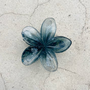 Gancho de flor con glitter para el cabello