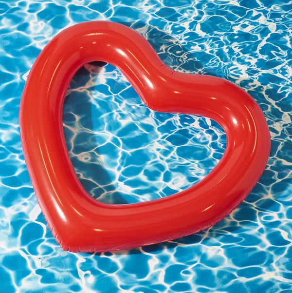flotador para piscina en forma de corazón