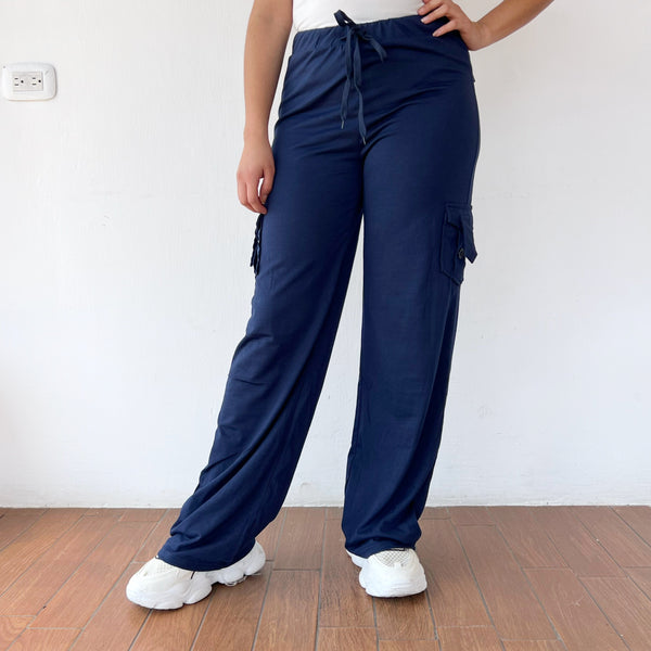Pantalón tipo cargo
