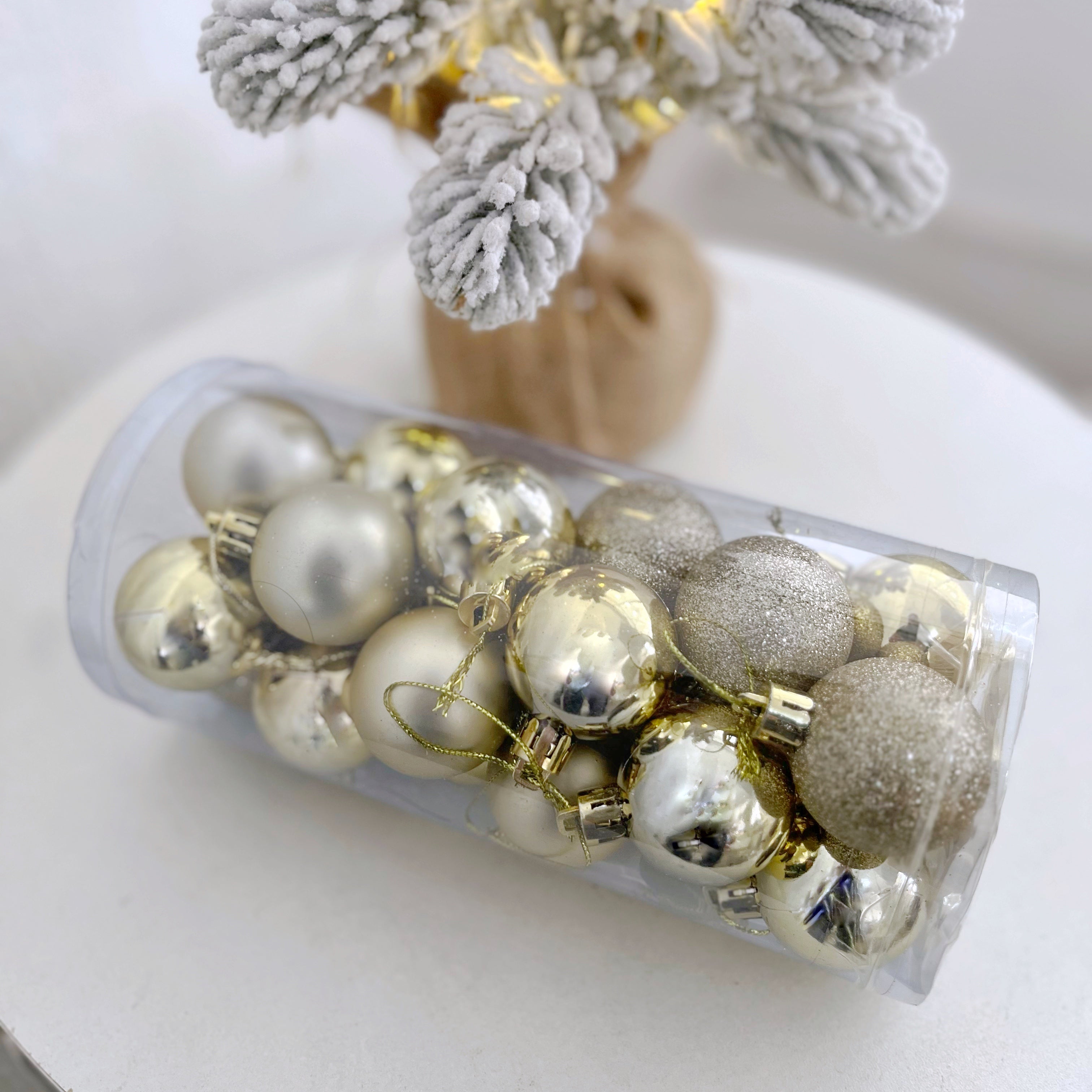 Set de esferas navideñas