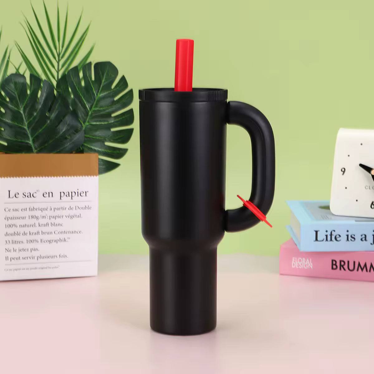 Termo grande con asa y pajilla - Dressygt