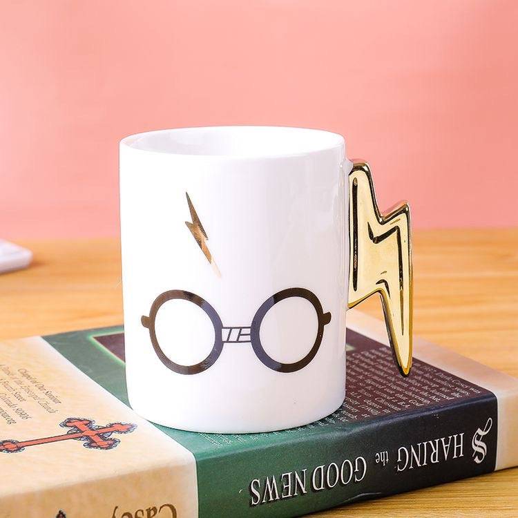 Taza temática de Harry Potter