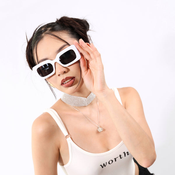 Gafas de sol con montura gruesa