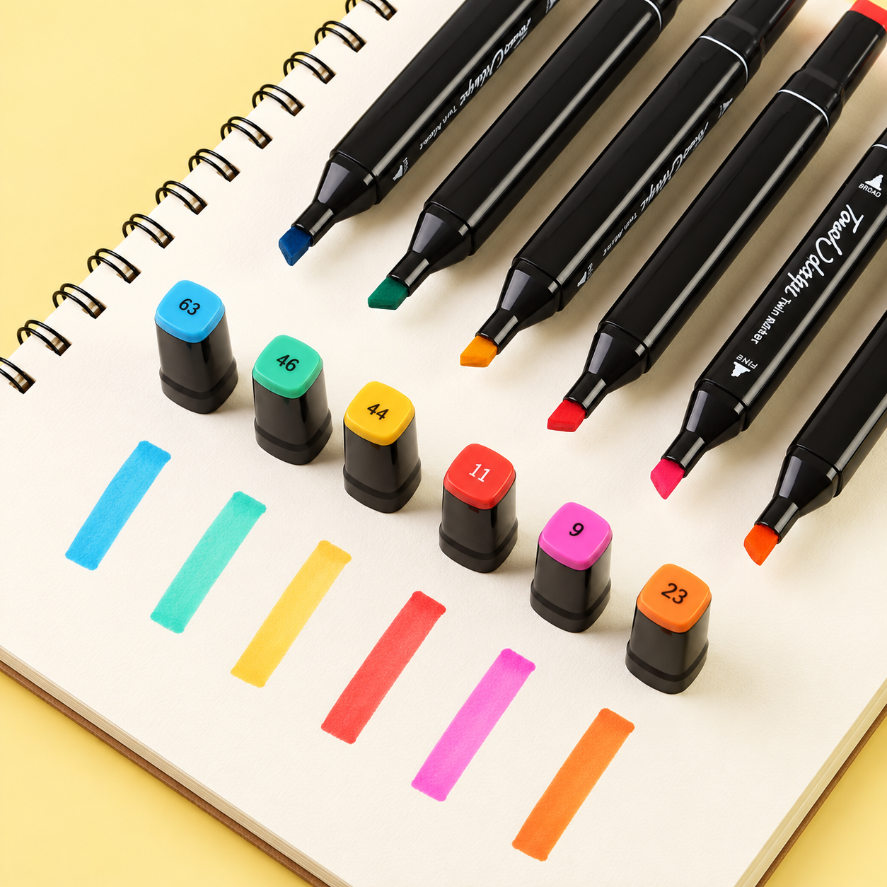 Set de 24 marcadores con estuche