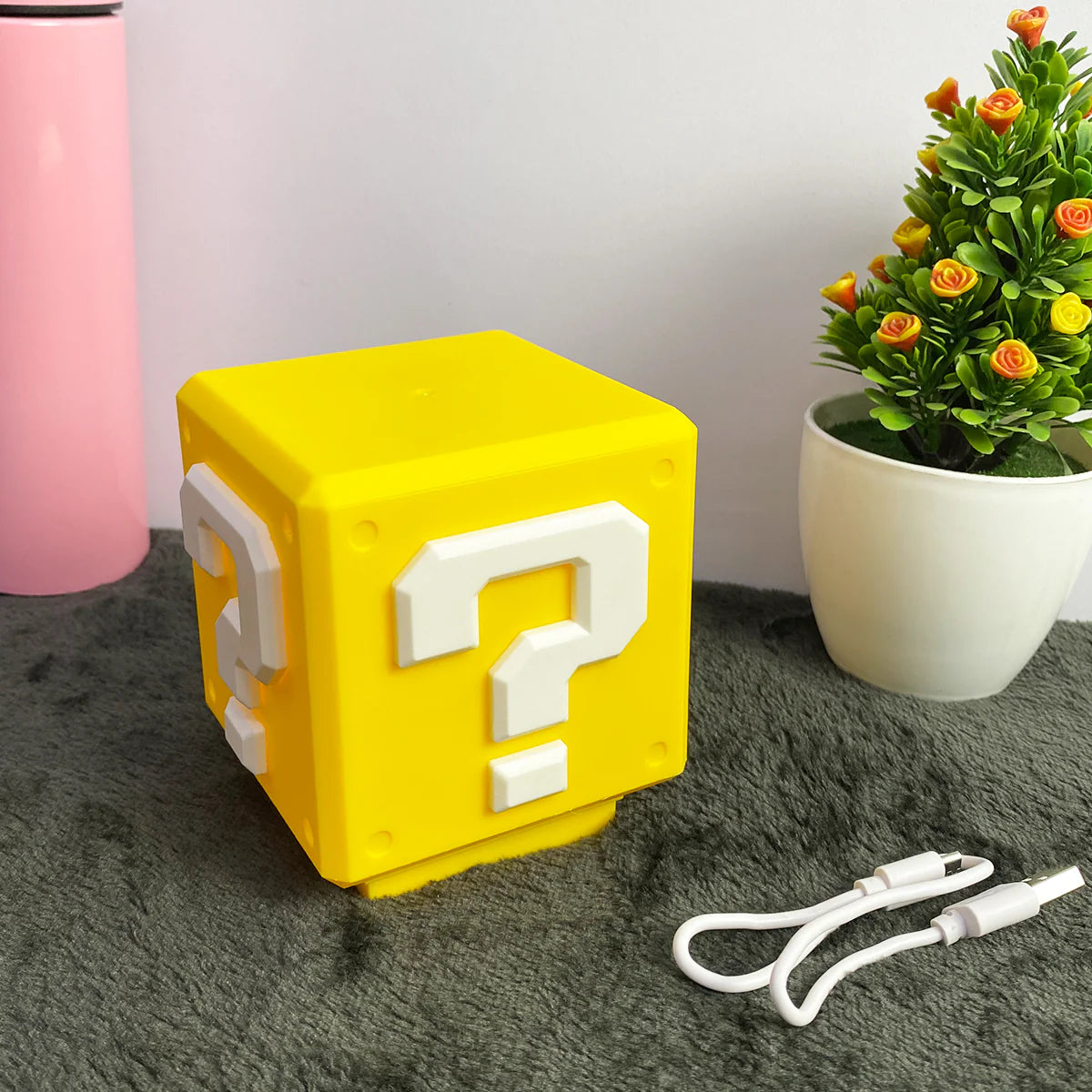 Lámpara cubo de Super Mario