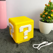 Lámpara cubo de Super Mario