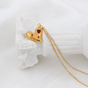Collar dorado con dije de corazòn