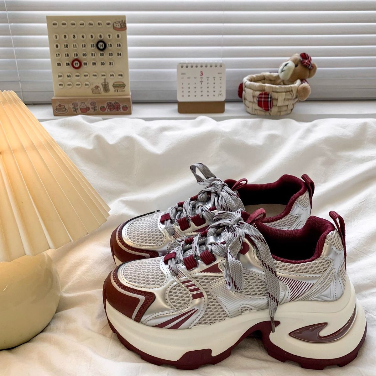 Tenis sneakers chunky metálicos - Dressygt
