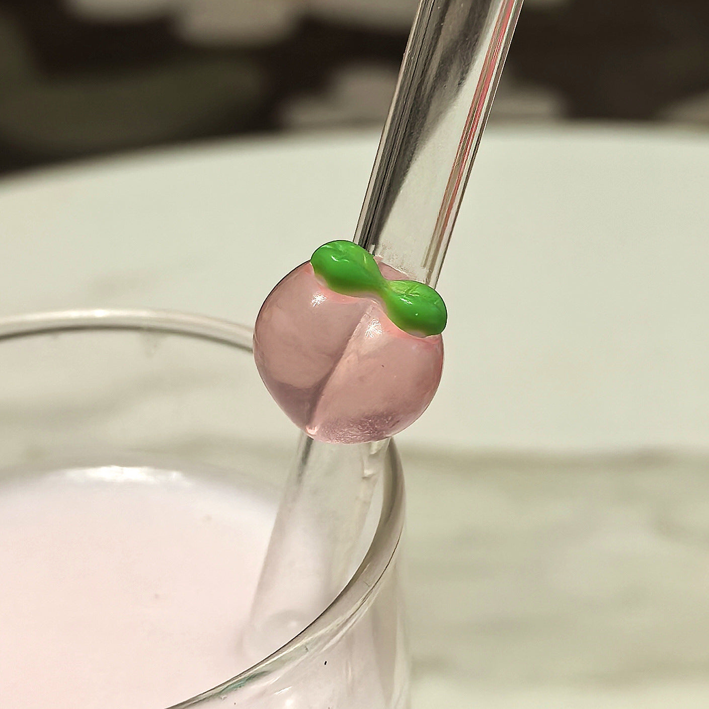 Vaso de vidrio con duraznos 3D y pajilla - Dressygt