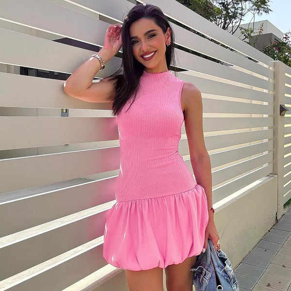 Vestido corto con dobladillo de burbuja
