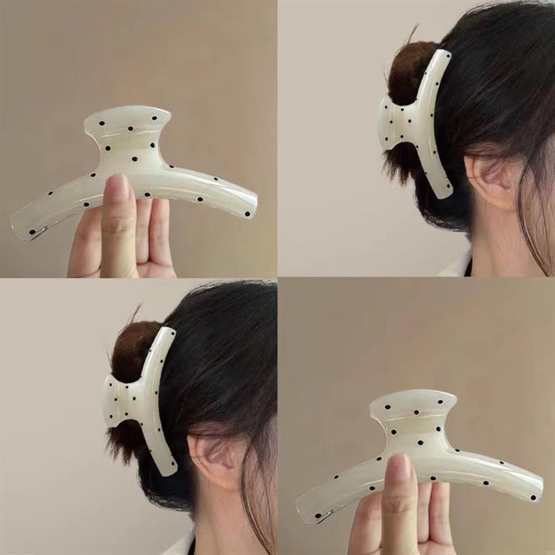 Pinza para cabello grande con lunares - Dressygt
