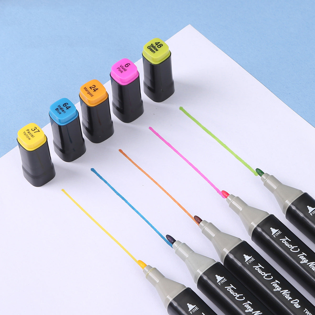 Set de 24 marcadores con estuche