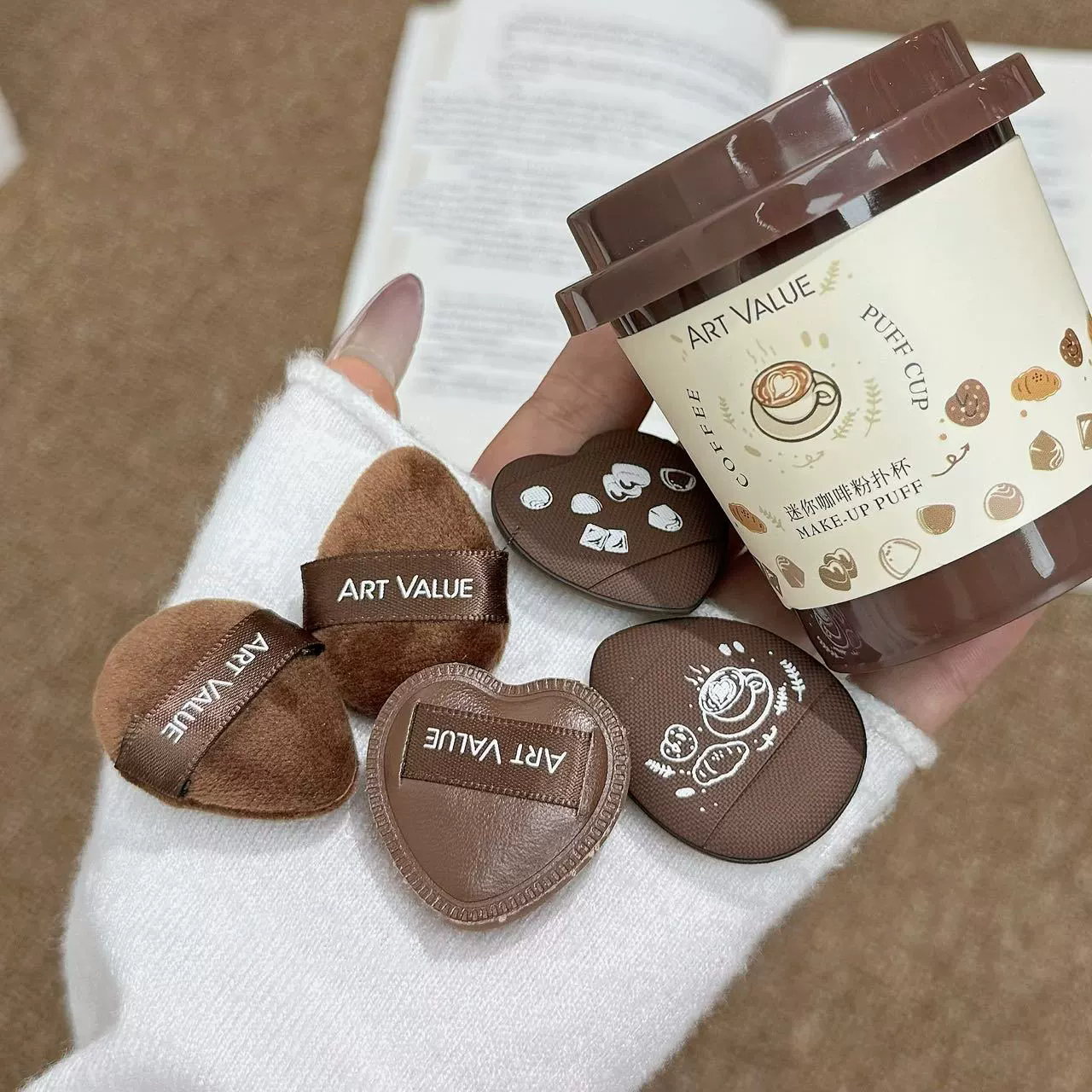 Set de mini esponjas de maquillaje con estuche tipo café - Dressygt