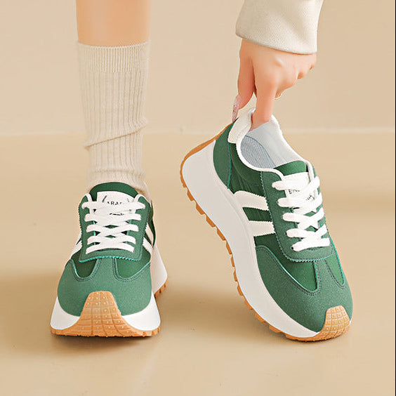 Tenis con plataforma retro