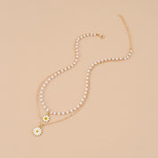 Collar doble de margaritas