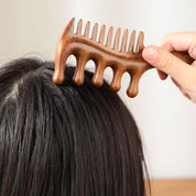 Peine masajeador de madera