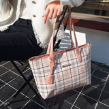 Bolso con estampado a cuadros