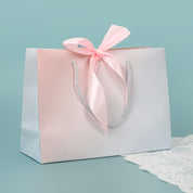 Bolsa de regalo elegante con listón