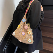 Bolso estilo tejido con flores