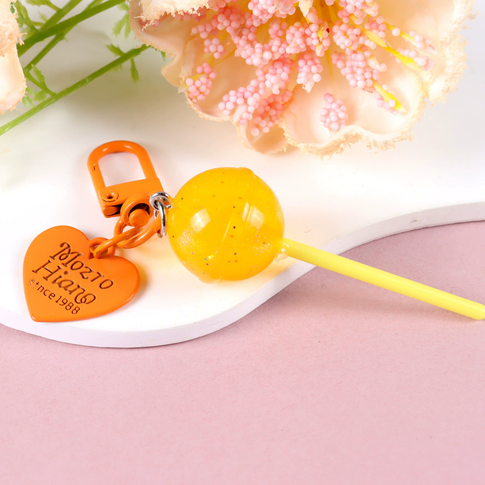 Llavero candy pop con clip de corazón