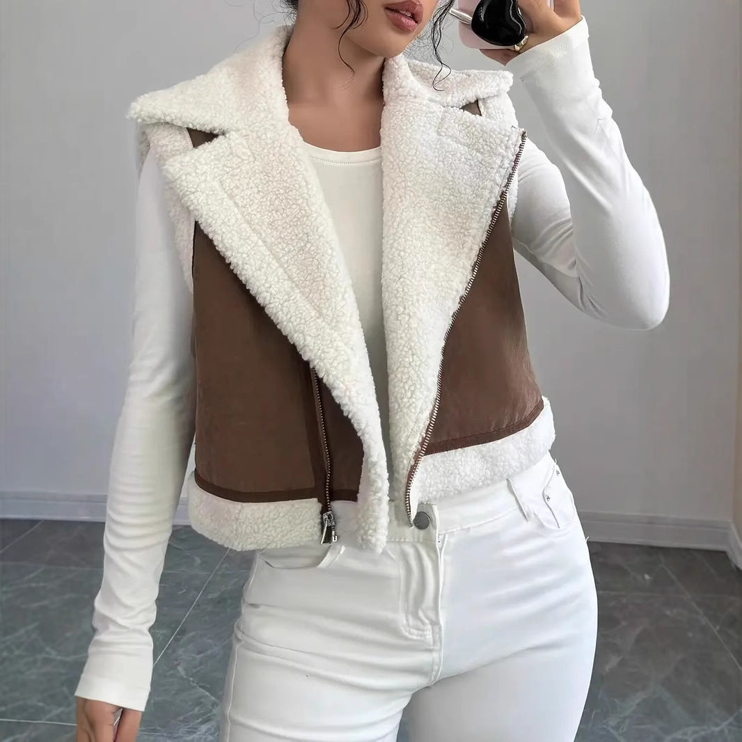 Chaleco estilo crop con interior afelpado