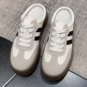 Tenis tipo mule con plataforma