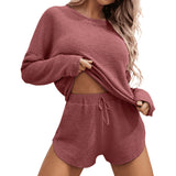 Conjunto de short y top de manga larga