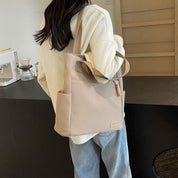 Tote bag con varios compartimentos